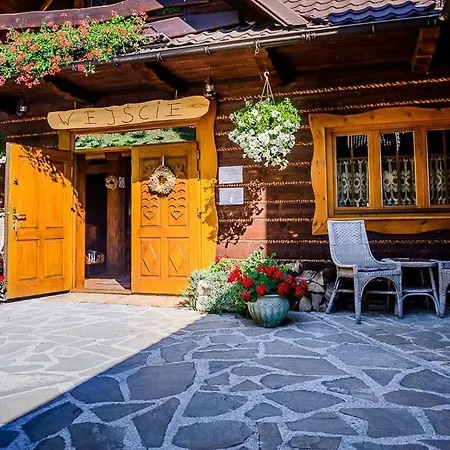 Hubertowka Pod Jaworzem Zmiaca